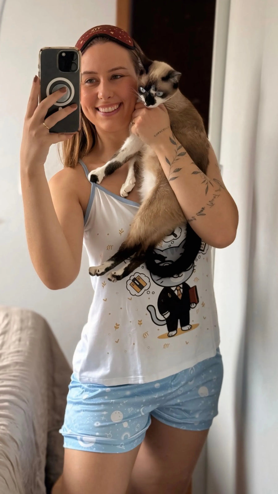 Foto de cliente usando a peça